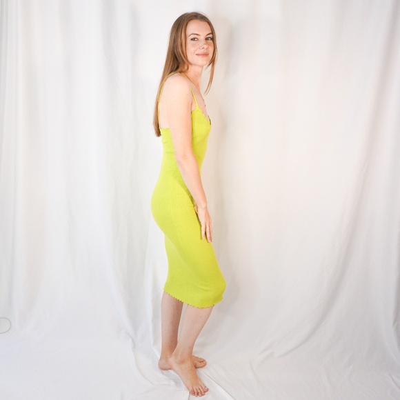 URBAN OUTFITTERS Chartreuse Scalloped Rib Dress - Picture 3 of 8